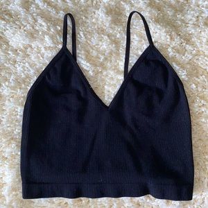 Black cropped fitted tank size xs